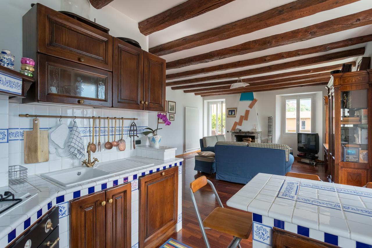 Una Terrazza Da Sogno By Rent All Como Leilighet Carate Urio Eksteriør bilde