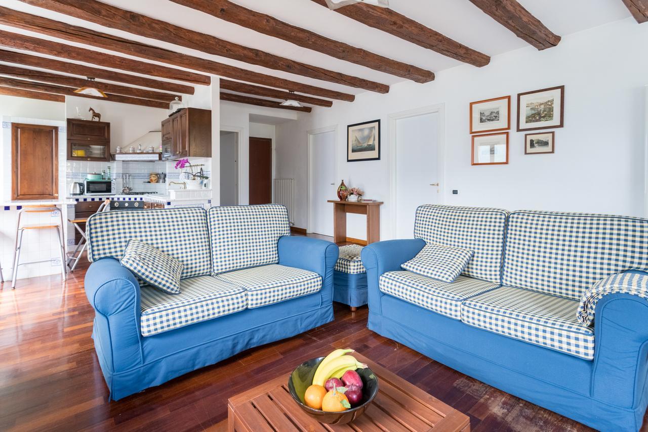 Una Terrazza Da Sogno By Rent All Como Leilighet Carate Urio Eksteriør bilde